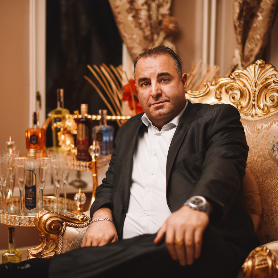 Het vermogen van Salar Azimi [2026 update]
